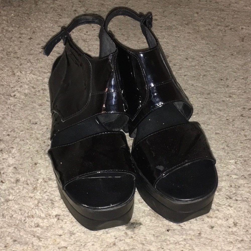 Patent sandals